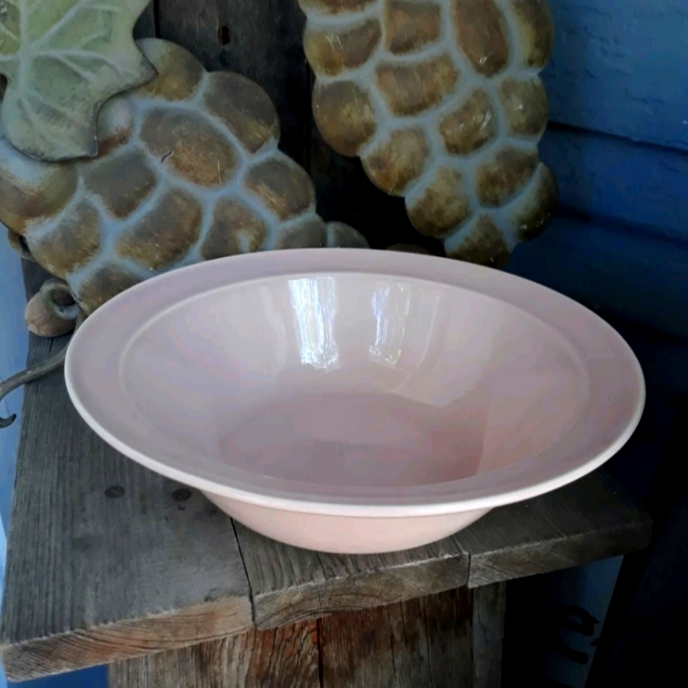 Lu Ray Vintage Pink Vegetable Bowl 8 7/8"